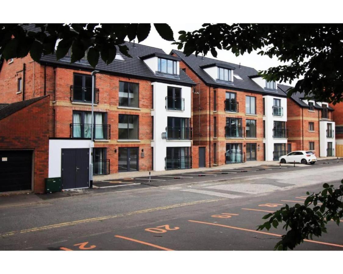 Lovely 2- Bedroom Apartment In Belfast Exterior photo